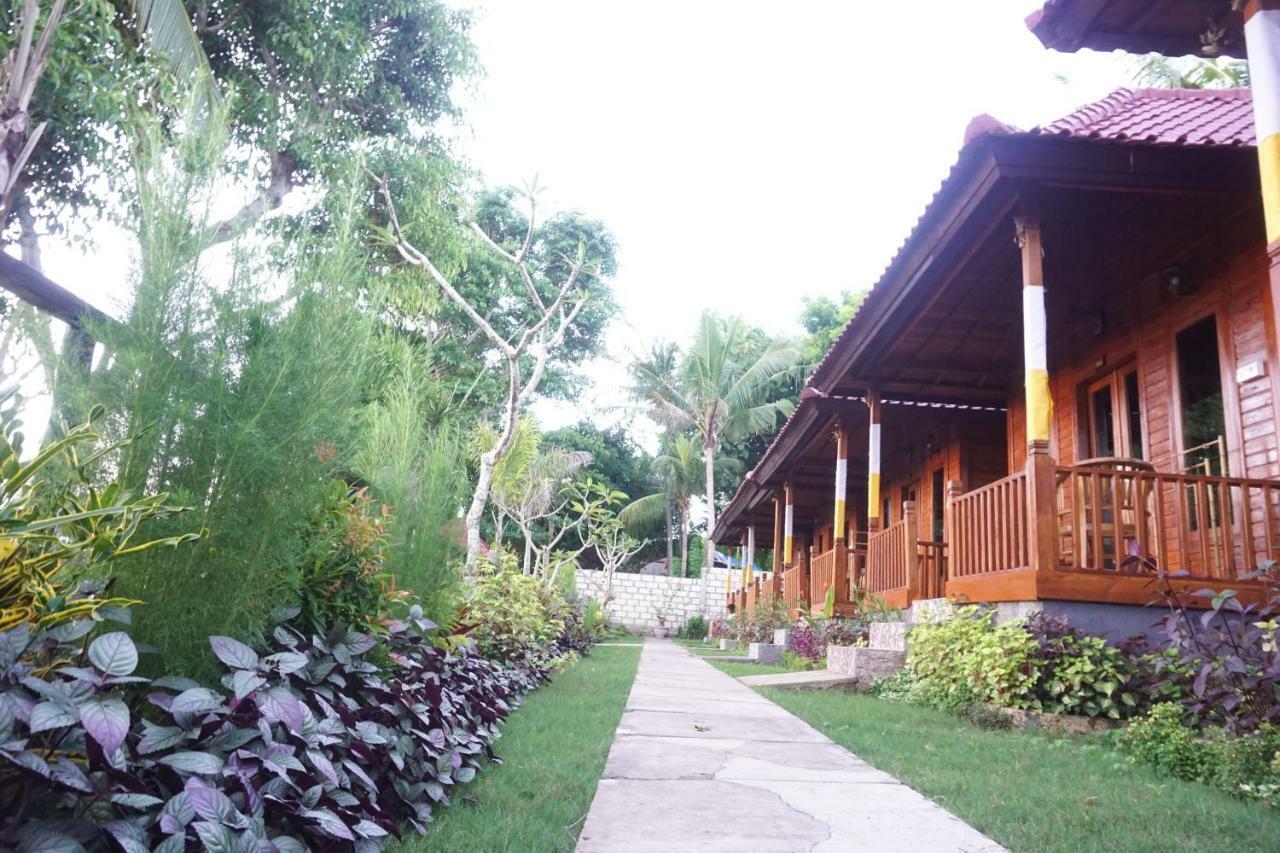 Kamasan Cottage By Reccoma Toyapakeh Ngoại thất bức ảnh