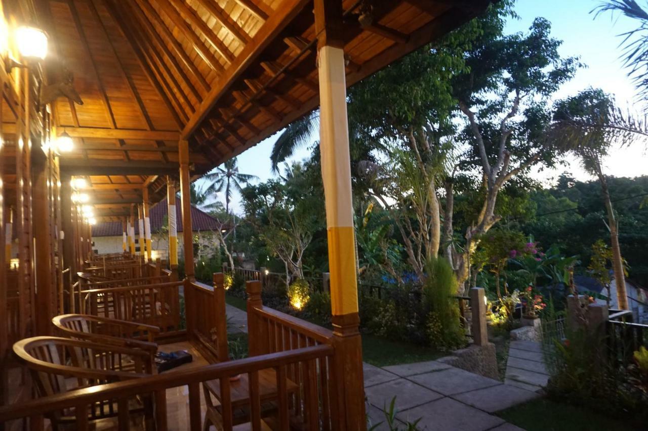 Kamasan Cottage By Reccoma Toyapakeh Ngoại thất bức ảnh