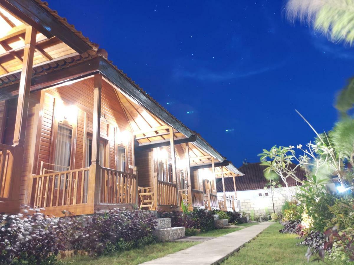 Kamasan Cottage By Reccoma Toyapakeh Ngoại thất bức ảnh