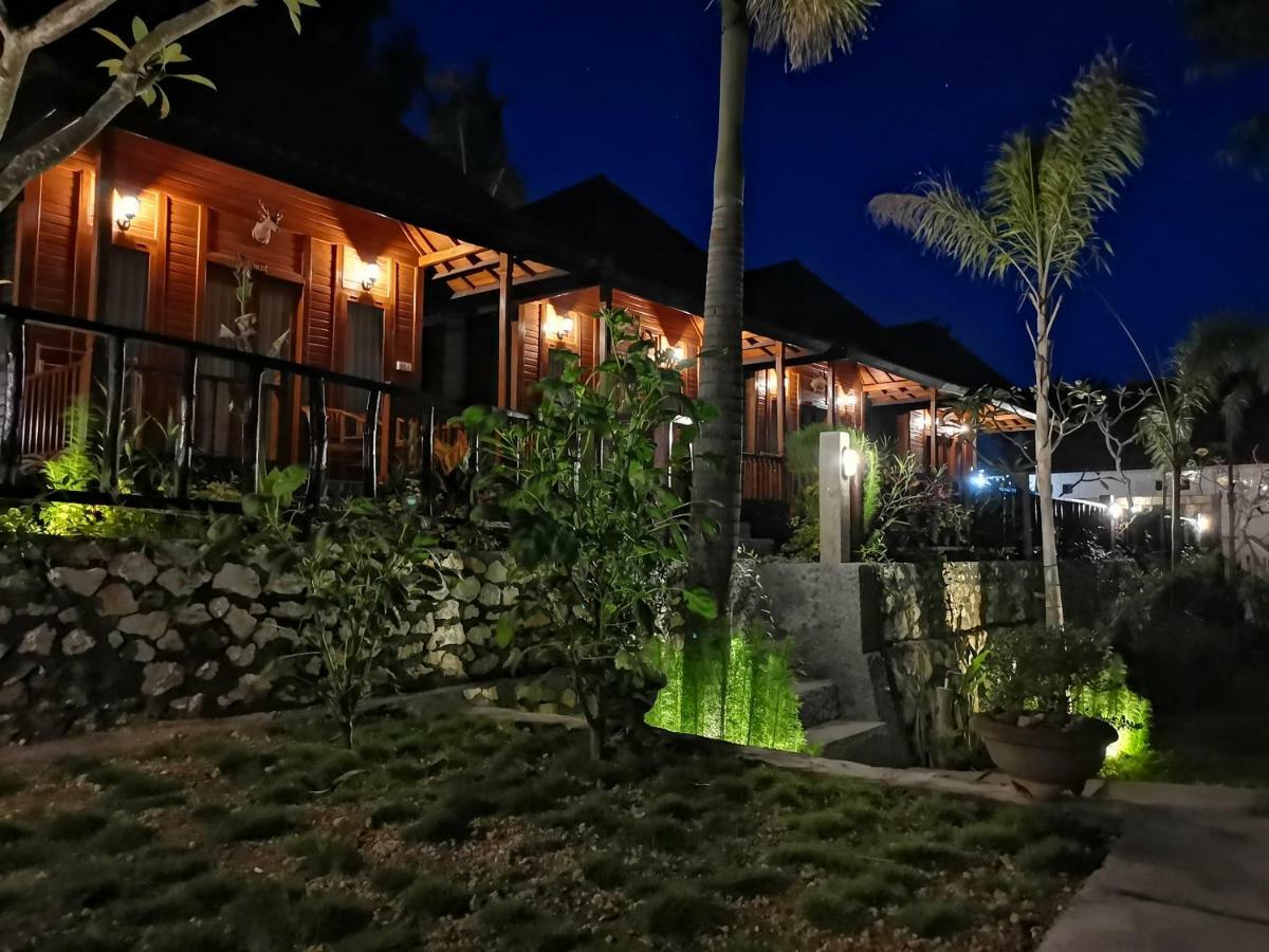 Kamasan Cottage By Reccoma Toyapakeh Ngoại thất bức ảnh