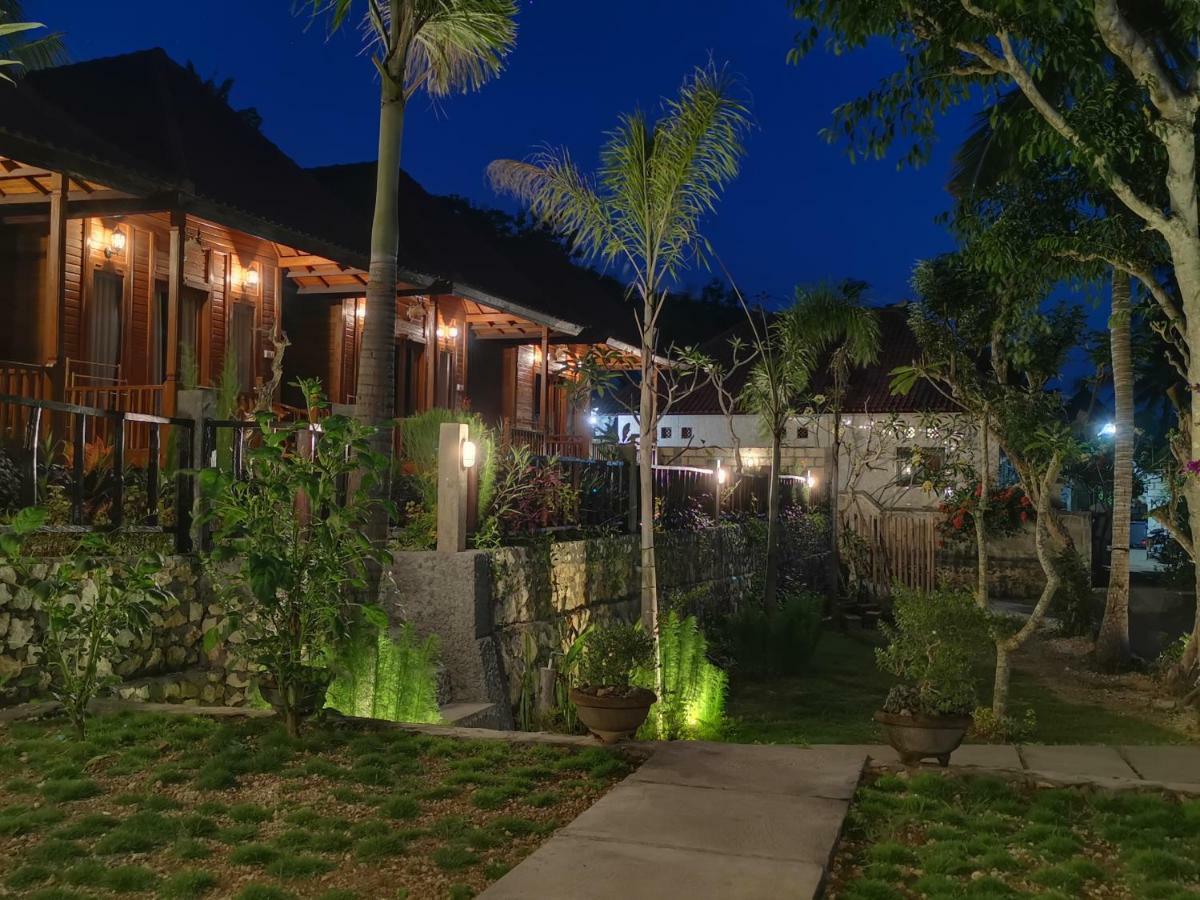 Kamasan Cottage By Reccoma Toyapakeh Ngoại thất bức ảnh
