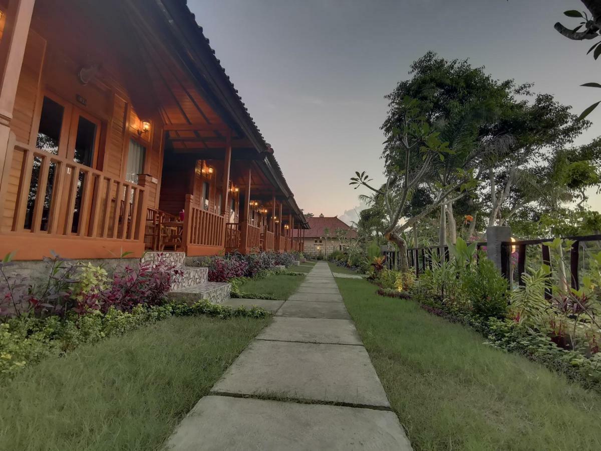 Kamasan Cottage By Reccoma Toyapakeh Ngoại thất bức ảnh